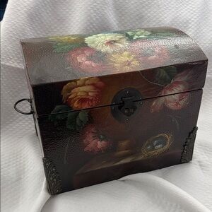 Large Hand-painted Floral Wooden Treasure Chest Box Toleware Folk Art 12x10x in